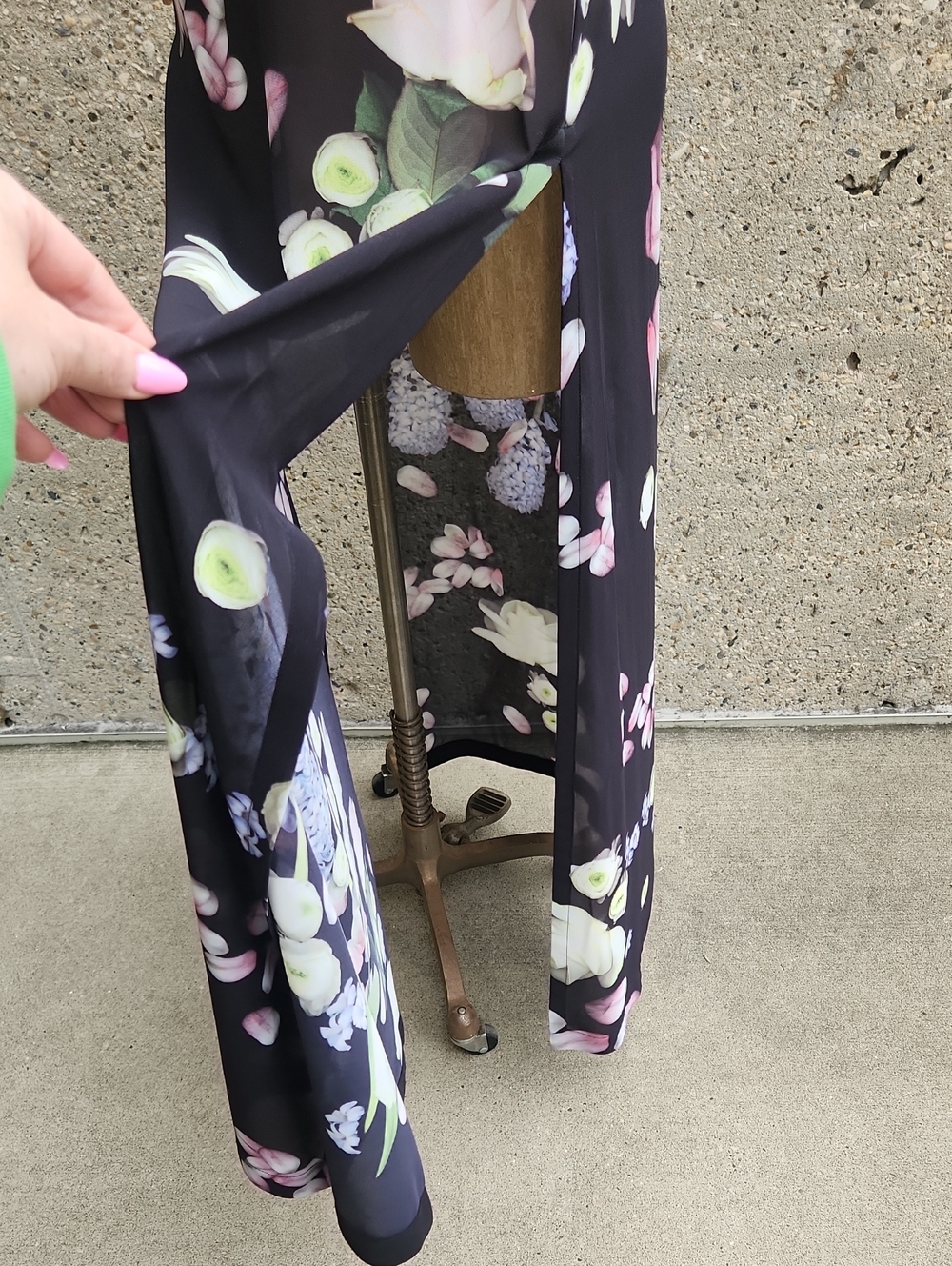 Ted Baker Black Floral Print Sleeveless Maxi Dress - Picture 5 of 9